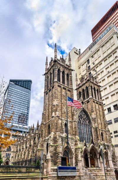 first-presbyterian-church-downtown-pittsburgh-pennsylvania-united-states_261932-5133